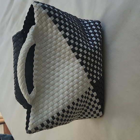 Woven Neoprene Tote/Cross Body NWT - Picture 1 of 7